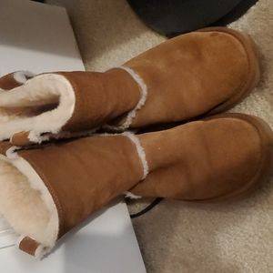 Ugg boots size 5